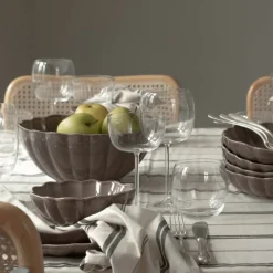 Lotus salatskål 2,2L brun