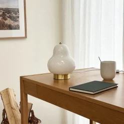 Lucy bordlampe 21,5 cm hvit