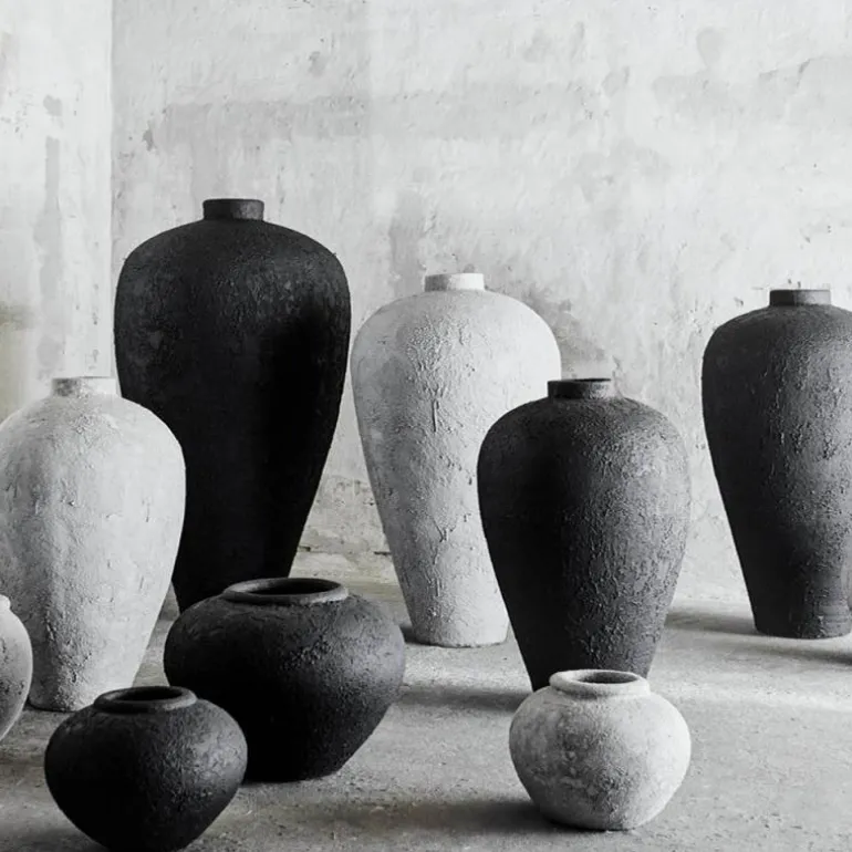 Luna krukke 18 cm svart