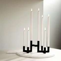 Lysestake 3-armet svart