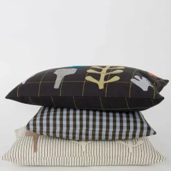 Maria putetrekk 40x40 cm lys blå/brun