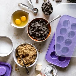 Matoppbevaring og lokk i silikon cookie tray 10x25 ml 2 stk lilla