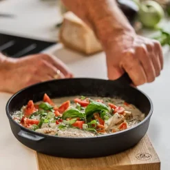 Moi støpejernspanne 24 cm svart