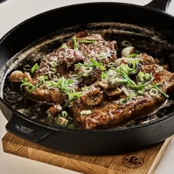 Moi støpejernspanne 28 cm svart