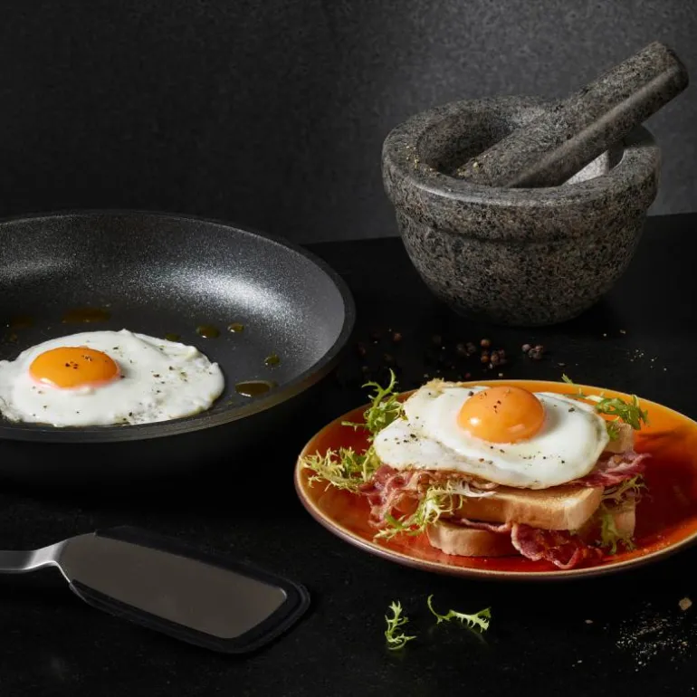 Morter m/støter mørk grå granitt