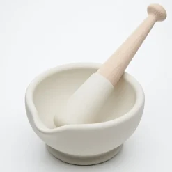 Morter og pistill 17 cm hvit