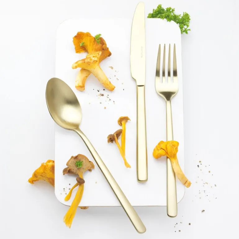 Nardo bestikksett 16 deler champagne