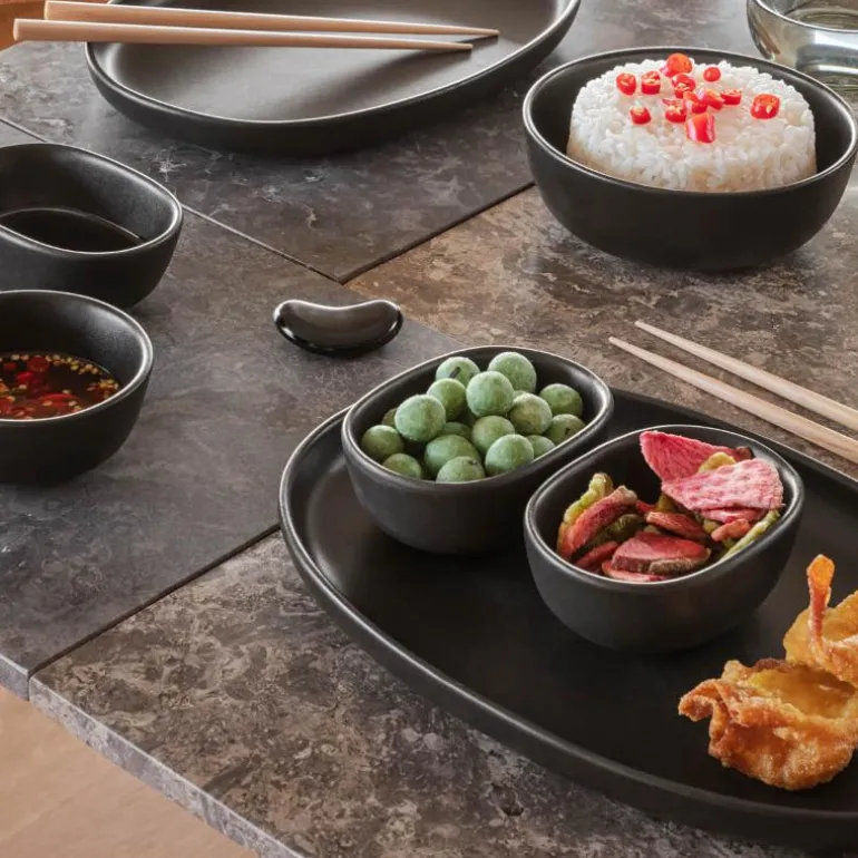 Nordic Kitchen ovalt serveringsfat 36 cm svart