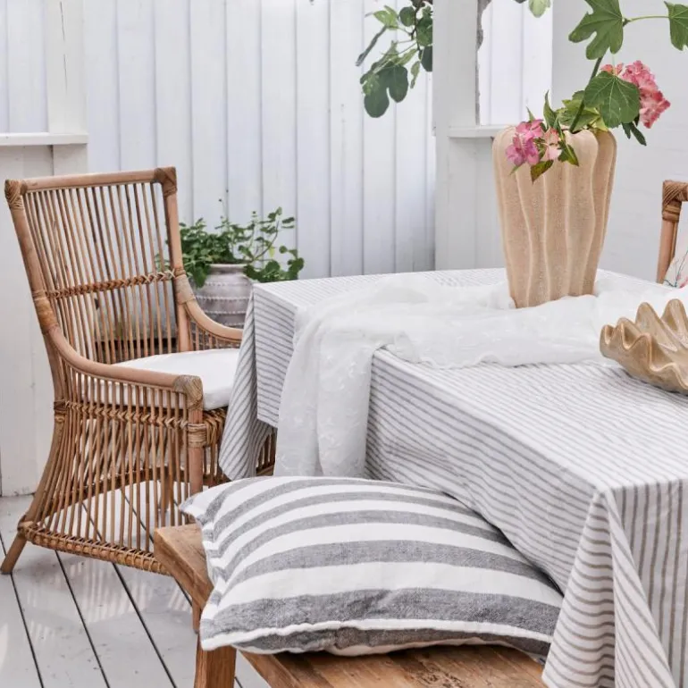 Olivia duk 220x140 cm hvit/sand