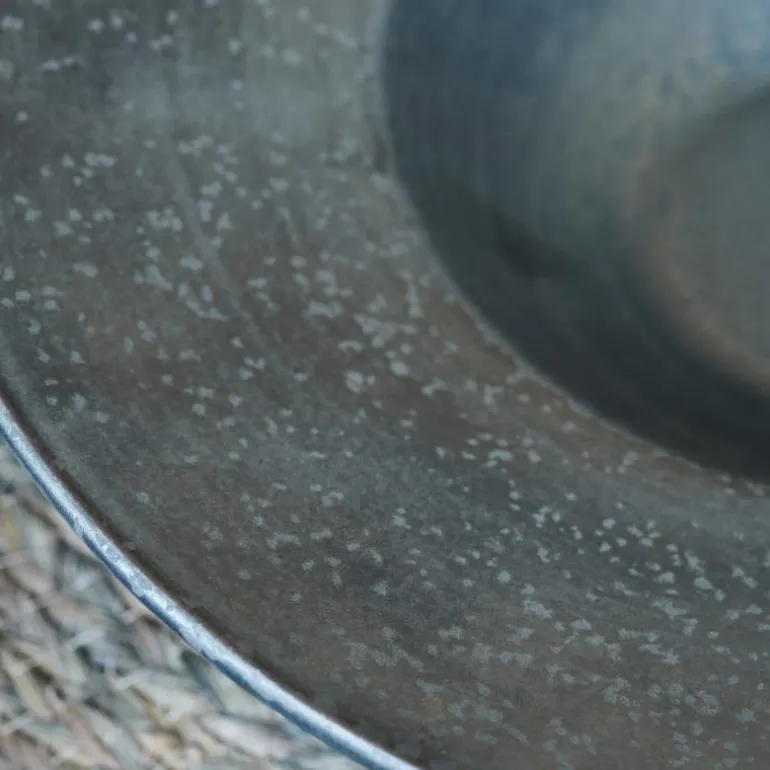 Pion pastatallerken 25 cm svart/brun