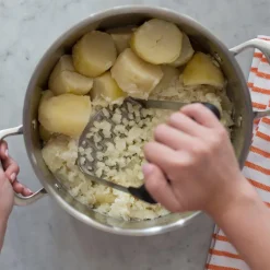Potetmoser m/horisontalt håndtak