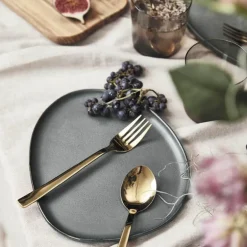 RAW Organic Northern Green frokosttallerken 24x21 cm