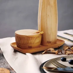 RAW Teak keramisk pepperkvern med brett og saltkar