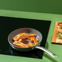 Renew+ stekepanne 20 cm grå