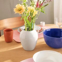 Rhombe vase 25 cm hvit porselen