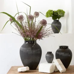 Ripple vase 27 cm svart