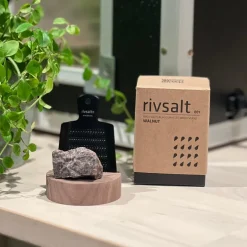 Rivsalt 001 med stativ i valnøtt