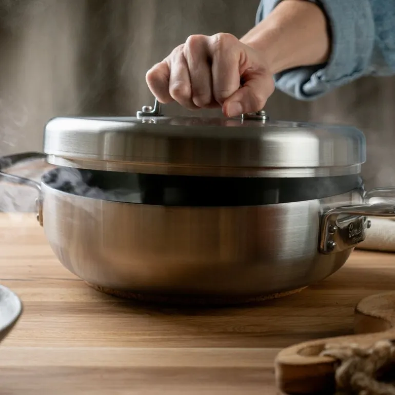 Sautépanne med lokk 24 cm urban rustfritt stål