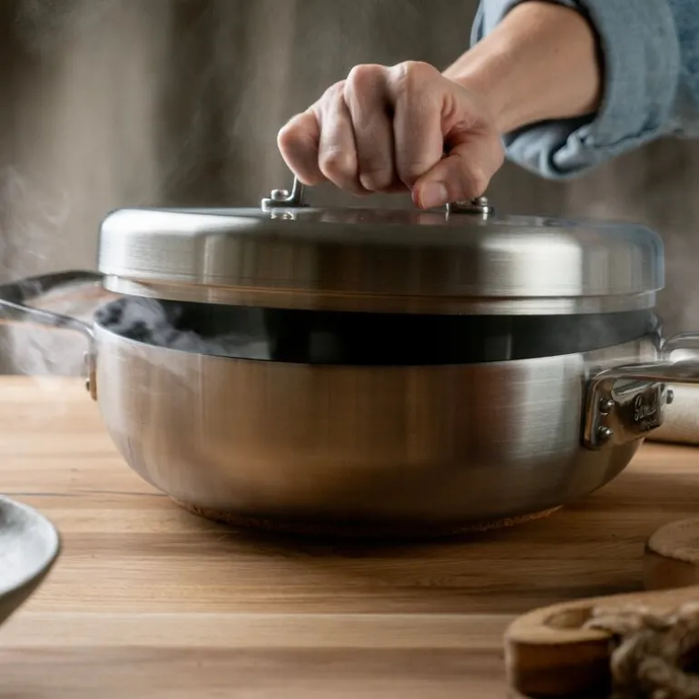 Sautépanne med lokk 26 cm urban rustfritt stål