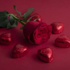 Sjokoladehjerter liker deg rød