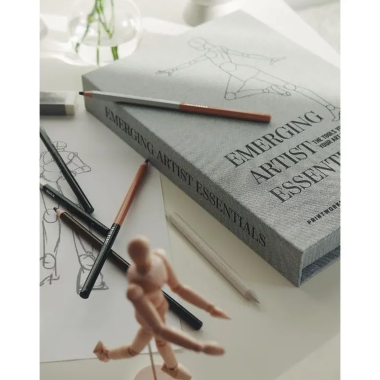 Sketch boks emerging artist