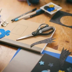 Skolesaks 12+ år 18 cm glitter svart