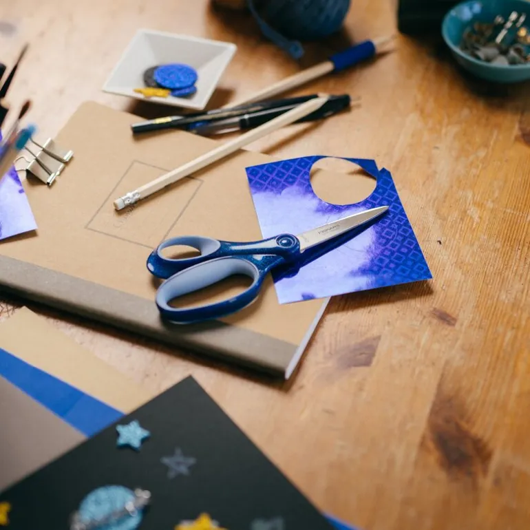 Skolesaks venstre 12+ år 18 cm glitter blå