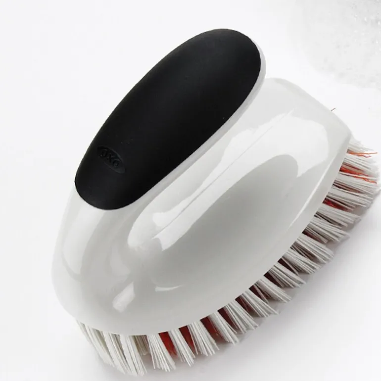 Skrubbebørste 12,5 cm svart/hvit