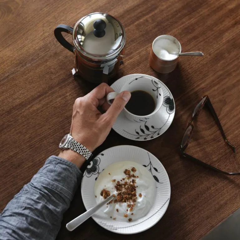 Sort Mega Riflet kopp med høy hank fat 24 cl