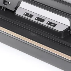 Sous vide pakke med sous vide/vakuummaskin/tillbehør