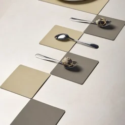 Square Nupo glassbrikke 10x10 cm flint grey