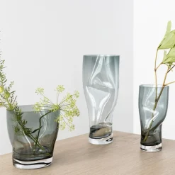 Squeeze tulipanvase 18 cm bluish grey