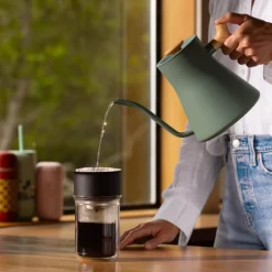 Stagg EKG elektrisk vannkoker 0,9 L smoke green