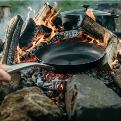 Stekepanne i støpejern 28 cm