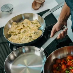 Stekpanne i stål 28 cm