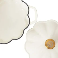 Stenfors støpejernsgryte 4,2L blomma krem