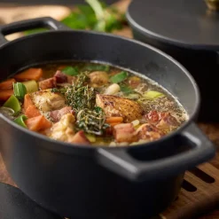 Støpejernsgryte oval 3,8L svart