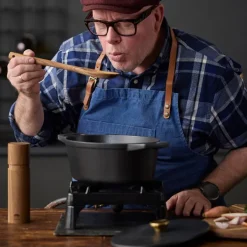 Støpejernsgryte oval 3,8L svart