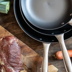 Støpejernspanne nitrering 24 cm