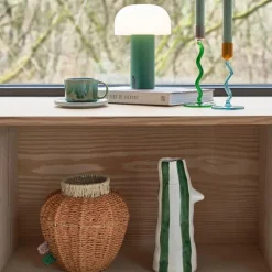 Styles vase m/ nebb og øyevipper 34 cm grønn