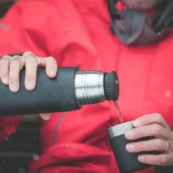 Termos med skrukork 0,5L svart