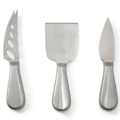 The Essentials ostesett