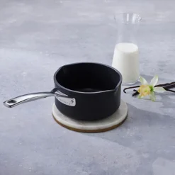 Toughened Non-Stick melkekjele 1,6L