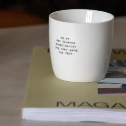 Trygve Skaug krus komplimentet 30 cl hvit