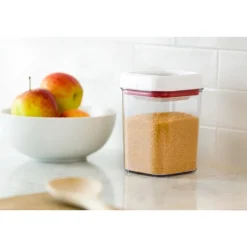 Twist & Seal boks 1L hvit/rød