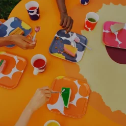 Unikko serveringsbrett 20x20 cm hvit/oransje/rød