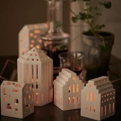 Urbania lyshus høy kirke