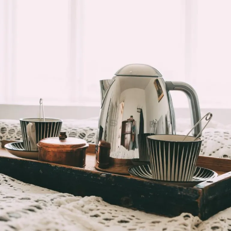 Vannkoker med termostat KLF04 1,7L krom