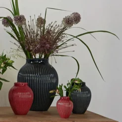 Vase riller 35 cm svart