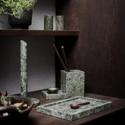 Vita brett 20x30 cm mørk grå